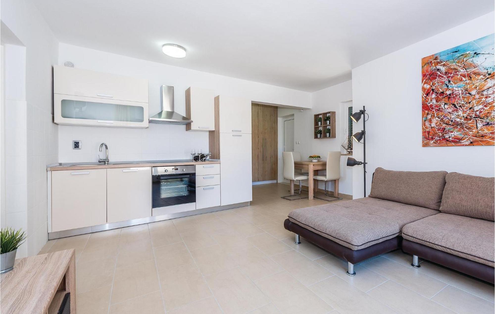 Stunning Home In Betina With Kitchen Εξωτερικό φωτογραφία