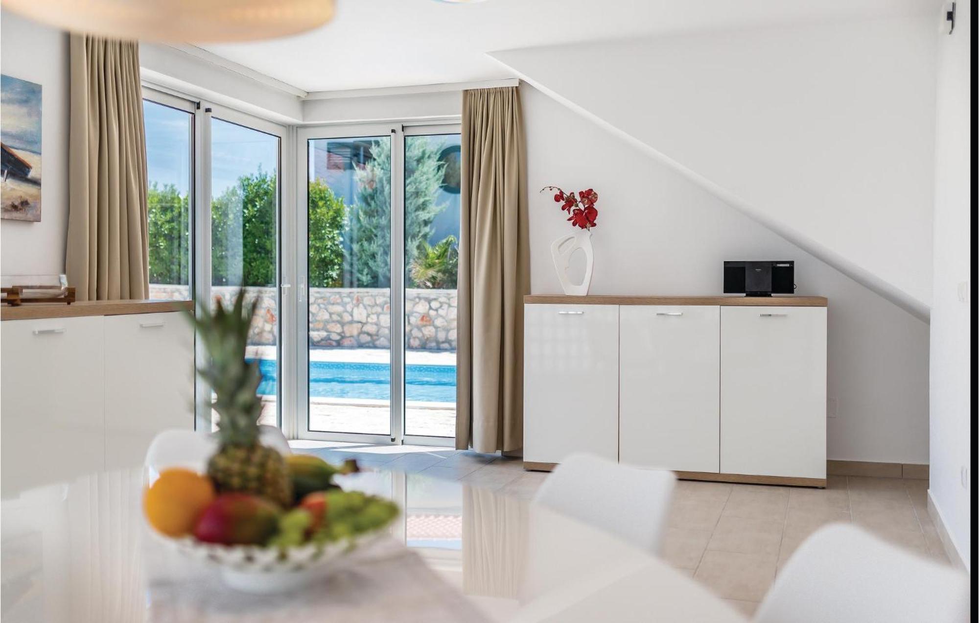 Stunning Home In Betina With Kitchen Εξωτερικό φωτογραφία