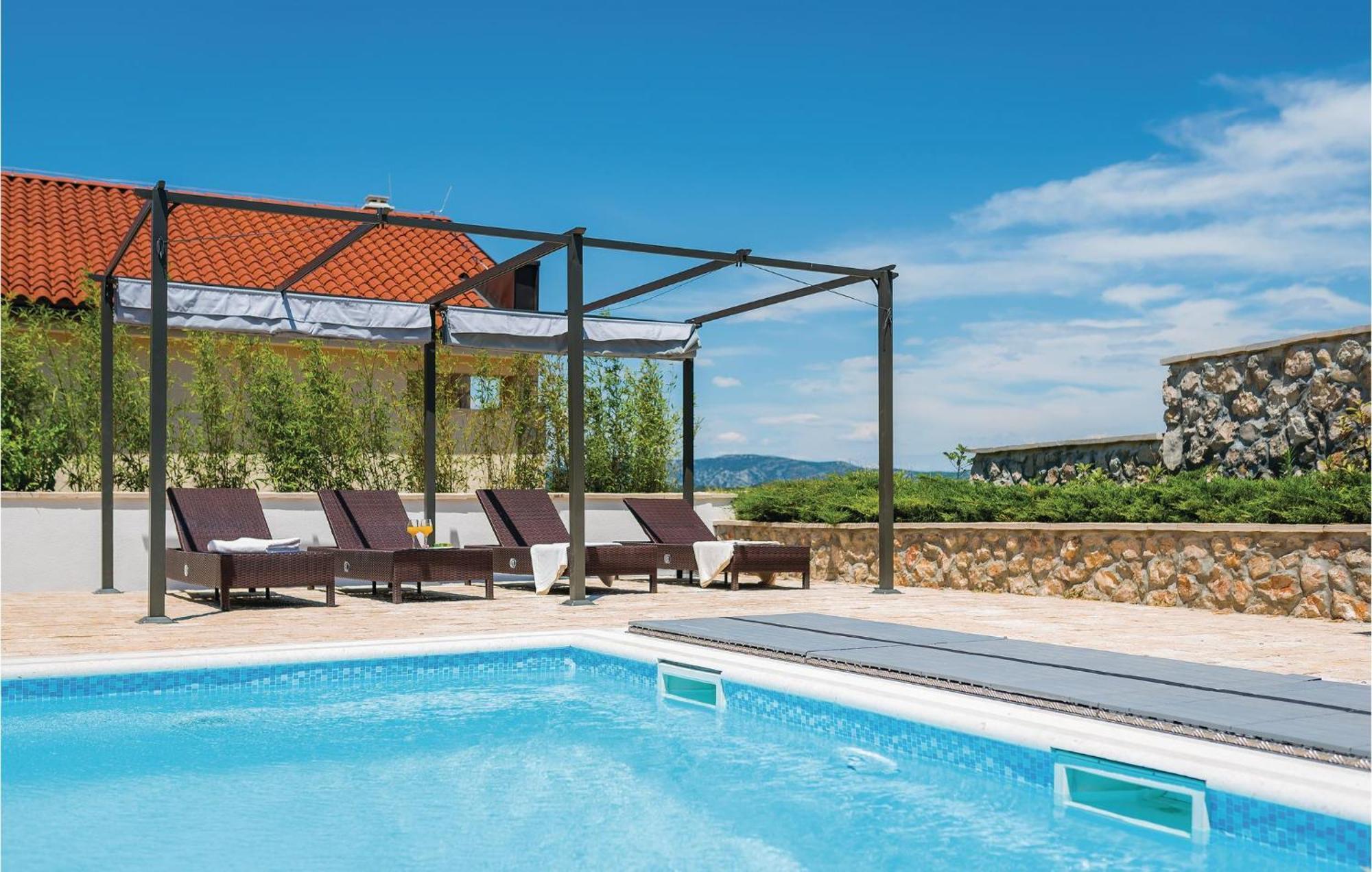 Stunning Home In Betina With Kitchen Εξωτερικό φωτογραφία
