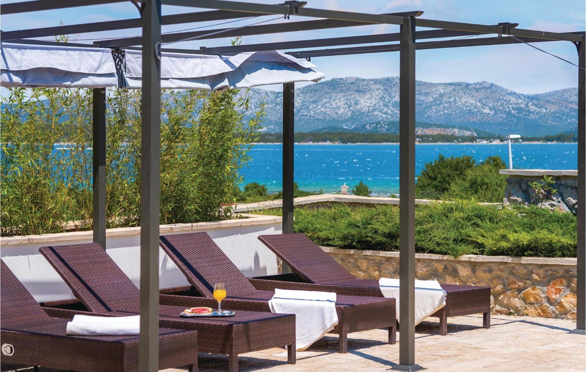 Stunning Home In Betina With Kitchen Εξωτερικό φωτογραφία